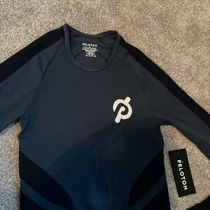 Peloton seamless shirt